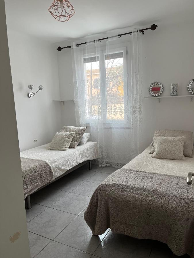 Villa Climatise Avec Piscine Et Jacuzzi Carpentras Esterno foto